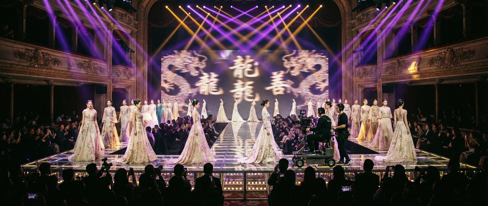 福利导航红毯走秀传媒全景